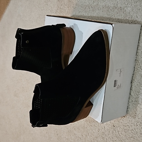 Cole Haan Val Bootie Grand Series Black Suede Block Heel Pointed Toe Size 9C NWT - Picture 2 of 16